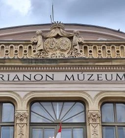 Trianon Múzeum