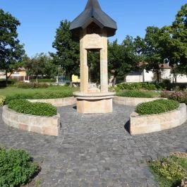 Trianoni emlékmű Tapolca - Külső kép