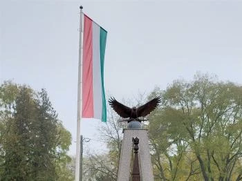 Trianoni emlékmű Kiskunlacháza