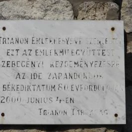 Trianoni Emlékmű, Zebegény - Egyéb