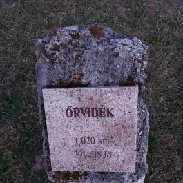 Trianon emlékmű, Dad - Egyéb