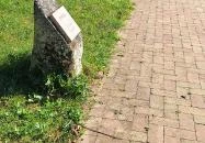 Trianon emlékmű Dad