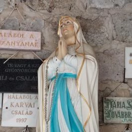 Tsitári forrás – Mária kegyhely, Hont - Belső