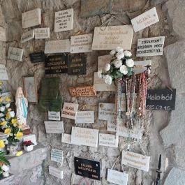 Tsitári forrás – Mária kegyhely, Hont - Belső