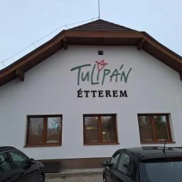 Tulipán Étterem Simontornya - Külső kép