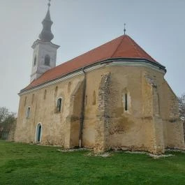 Túrony Árpád-kori temploma Túrony - Külső kép