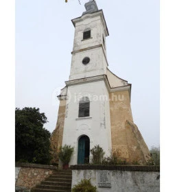 Túrony Árpád-kori temploma