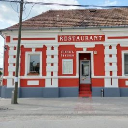 Turul Ételbár , Enying - Külső kép