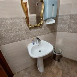 Turul Ételbár , Enying - Mosdó