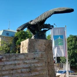 Turul szobor Budapest - Külső kép