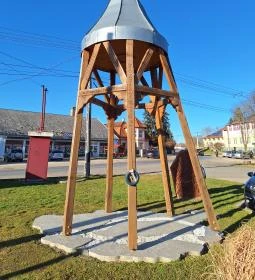 326. legjobb látnivaló: Turulos harangláb