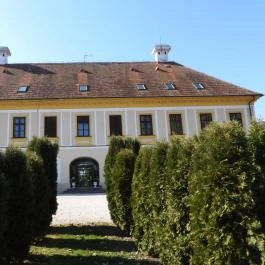 Új-Ebergényi Kastélyszálló , Vasszécseny - Külső kép