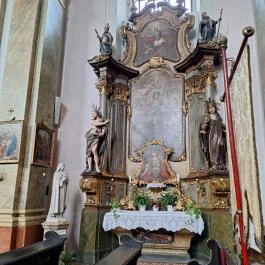 Újlak Sarlós Boldogasszony Plébániatemplom Budapest - Belső