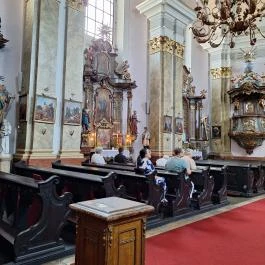 Újlak Sarlós Boldogasszony Plébániatemplom Budapest - Belső