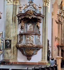 Újlak Sarlós Boldogasszony Plébániatemplom