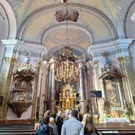 Újlak Sarlós Boldogasszony Plébániatemplom Budapest - Belső