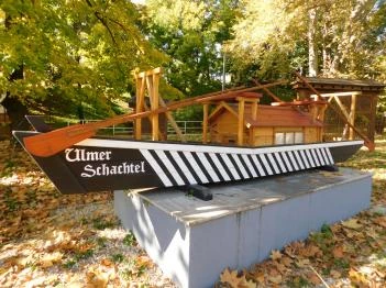 Ulmi doboz Hőgyész