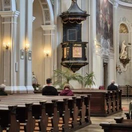 Urunk színeváltozása templom Pécs - Belső
