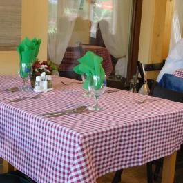 Útonálló Vendéglő, Leányfalu - Belső