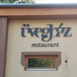 Üvegház Étterem Sződliget - Külső kép