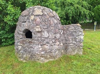 Üveghuta emlékmű Városlőd