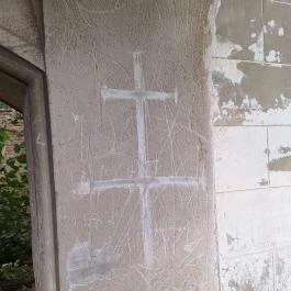 Uzdpusztai romkápolna Gölle - Egyéb