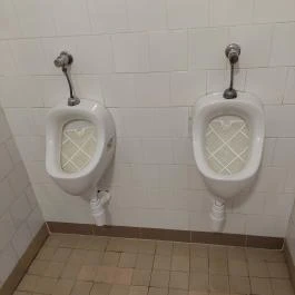 Vadász Betérő, Tényő - Mosdó