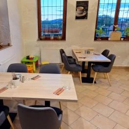 Vadregény Bisztro & Pizza Pálháza - Belső