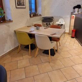 Vadregény Bisztro & Pizza Pálháza - Belső