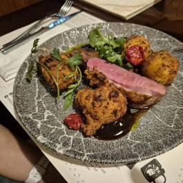 Vakvarjú Csónakház Budapest - Étel/ital