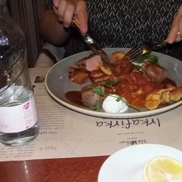 Vakvarjú Étterem - Pest Budapest - Étel/ital