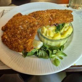 Vakvarjú Vendéglő - Buda, Budapest - Étel/ital