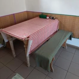 Vali Néni Kifőzdéje Verőce - Belső