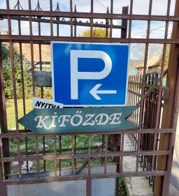 Vali Néni Kifőzdéje