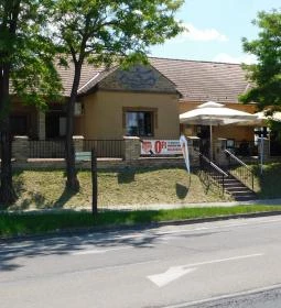 Vámház Fogadó étterme