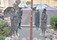 Várakozók szobra Siófok Siófok