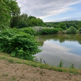 Várgesztesi horgásztó, Várgesztes - Külső kép