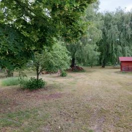 Várgesztesi horgásztó, Várgesztes - Külső kép