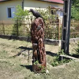 A varjú, a szőlő és a róka, Jen? - Külső kép