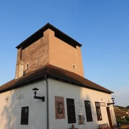 Vármúzeum, Dunaföldvár - Külső kép