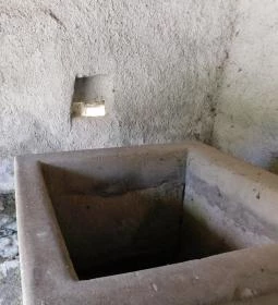 Városkút & Mosóház 