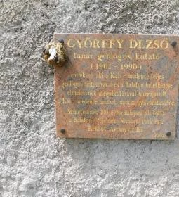 Városkút & Mosóház 