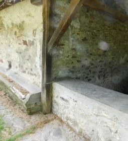 Városkút & Mosóház 