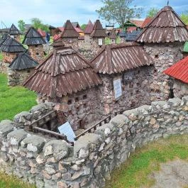Várpark és Skanzen Dinnyés - Egyéb
