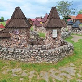 Várpark és Skanzen Dinnyés - Egyéb