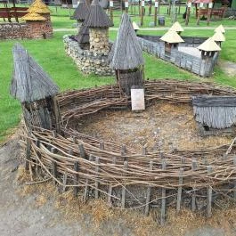 Várpark és Skanzen Dinnyés - Egyéb