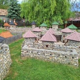 Várpark és Skanzen Dinnyés - Egyéb