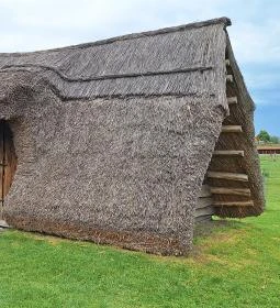 Várpark és Skanzen