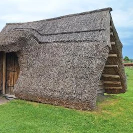 Várpark és Skanzen Dinnyés - Külső kép