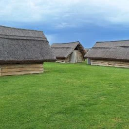 Várpark és Skanzen Dinnyés - Külső kép